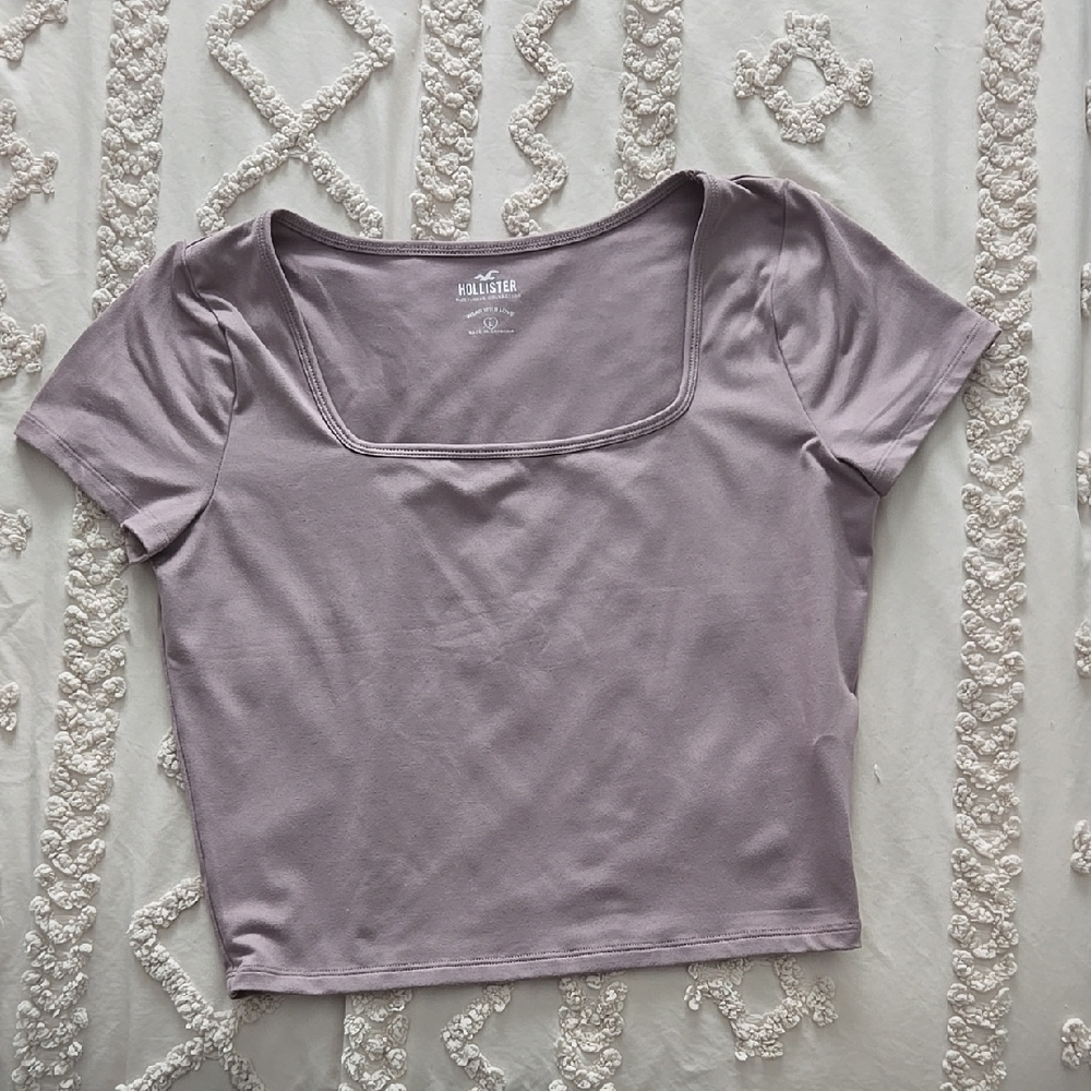 Hollister Women's Purple Top